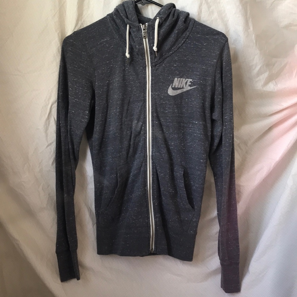 ✧Nike Light Gray Jacket XS
»Excellent condition!